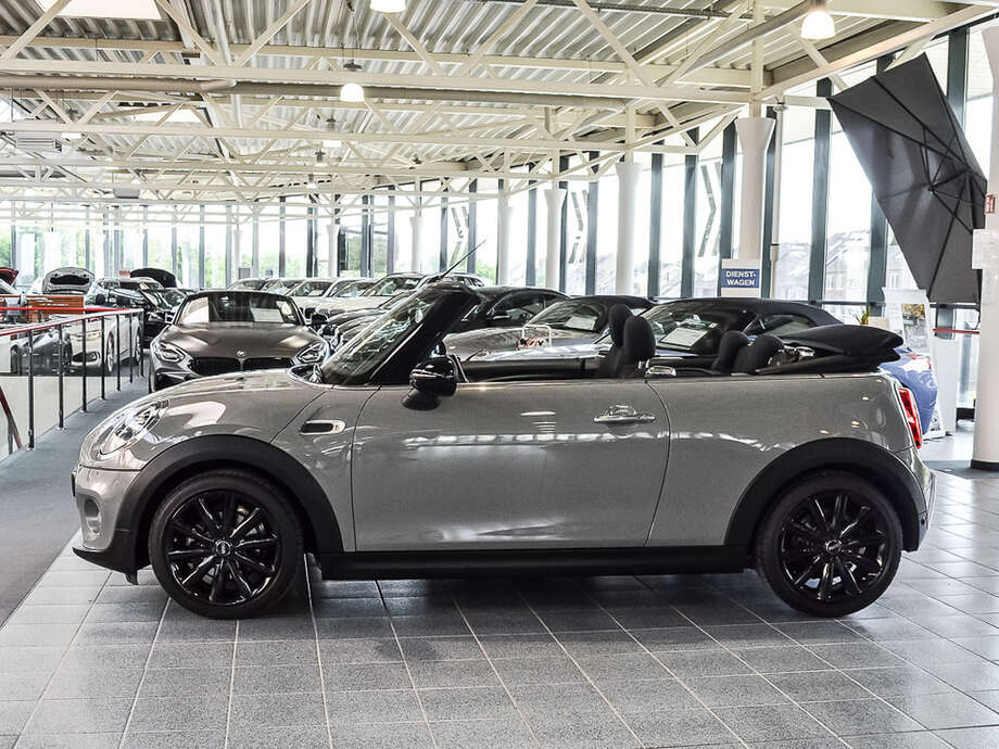 MINI Cooper Cabrio (Bild 4/18)
