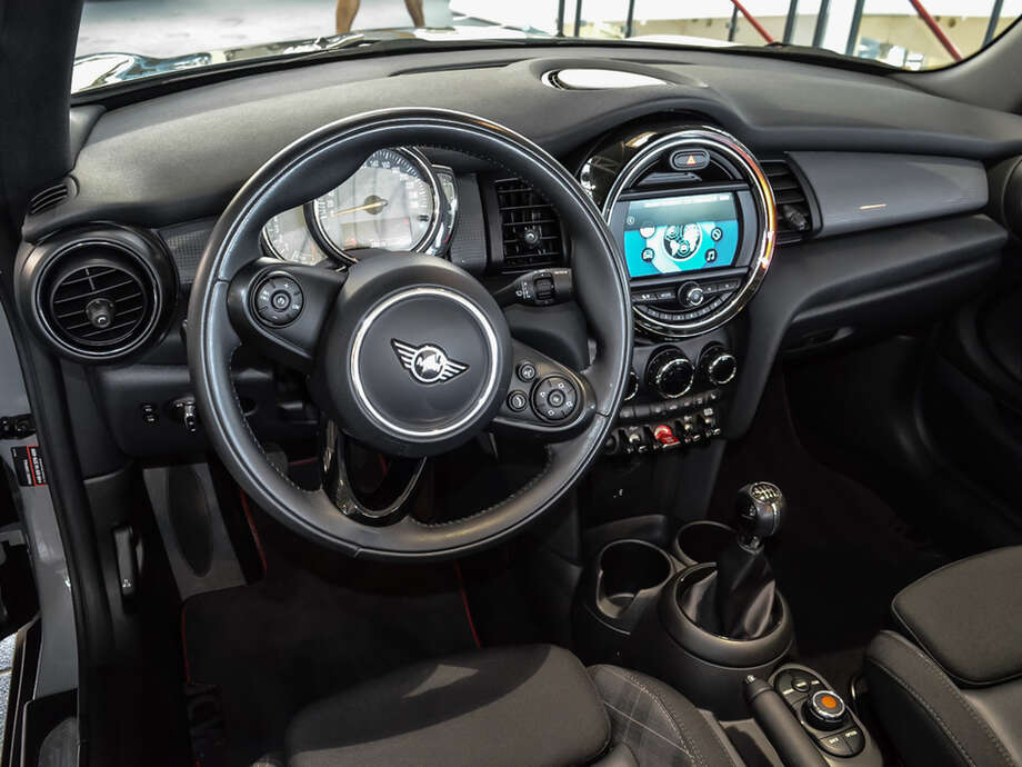 MINI Cooper Cabrio (Bild 9/18)