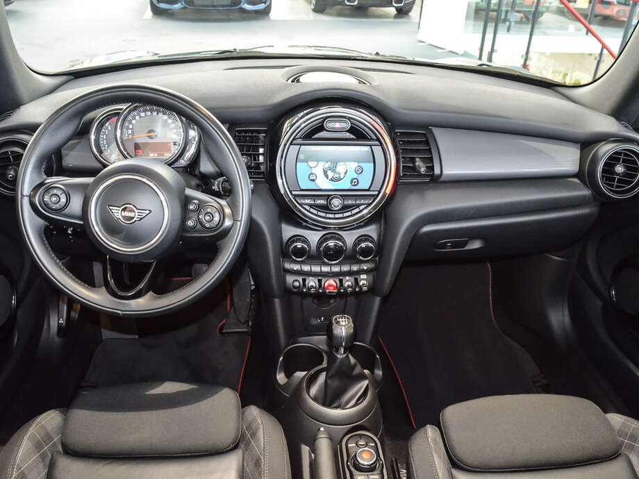 MINI Cooper Cabrio (Bild 10/18)