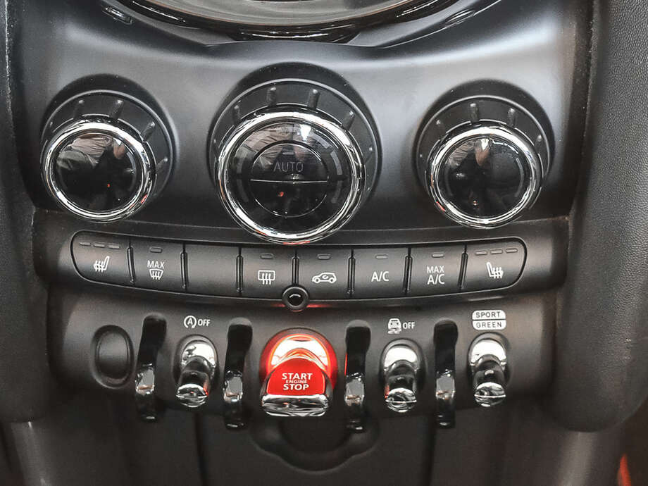 MINI Cooper Cabrio (Bild 12/18)
