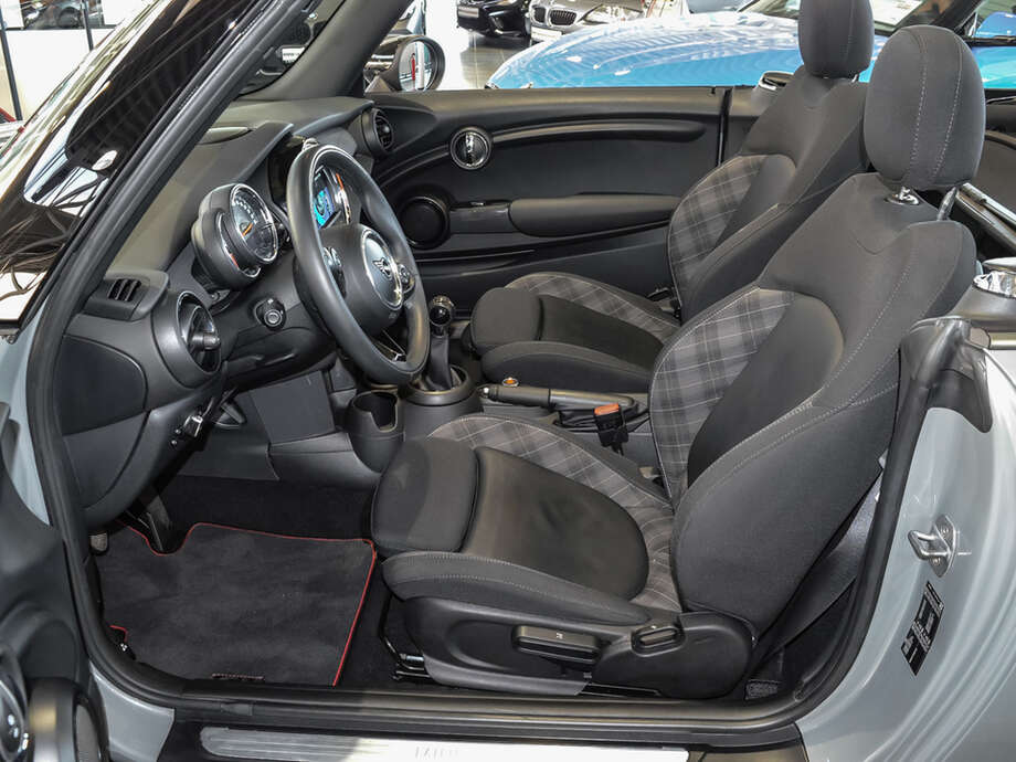 MINI Cooper Cabrio (Bild 14/18)