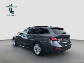 BMW 330 (Bild 3/20)