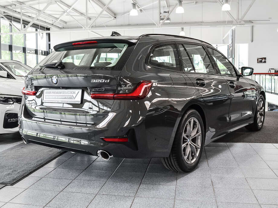 BMW 320d xDrive (Bild 2/19)