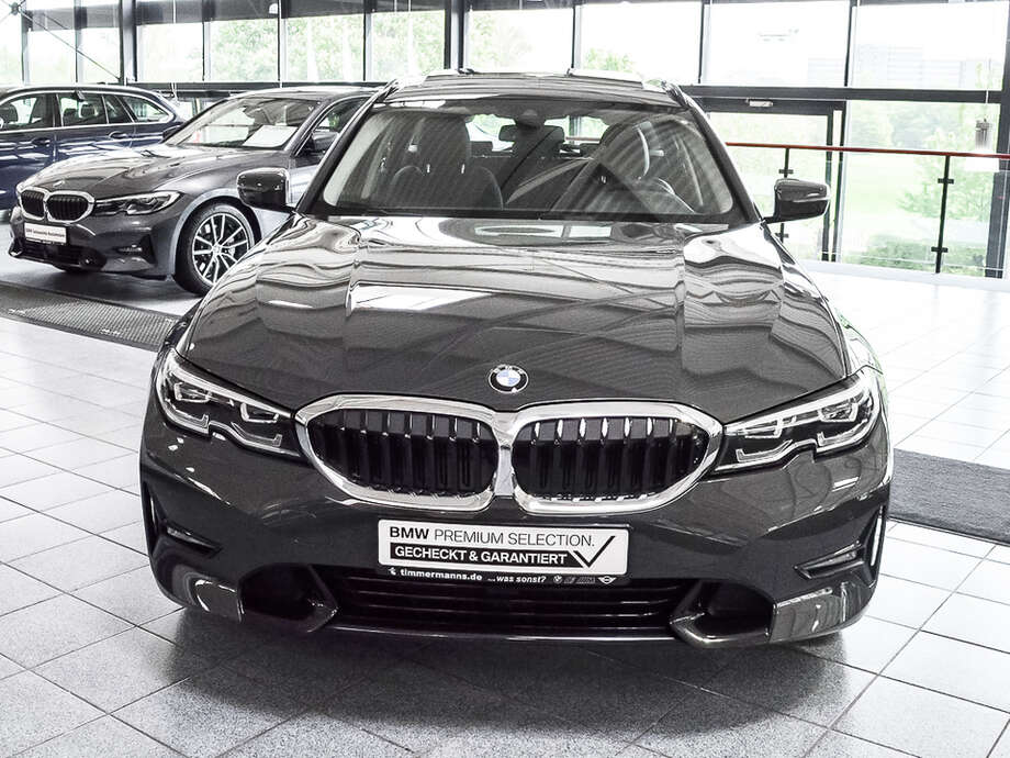 BMW 320d xDrive (Bild 3/19)