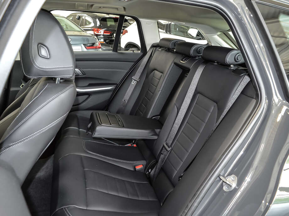 BMW 320d xDrive (Bild 19/19)