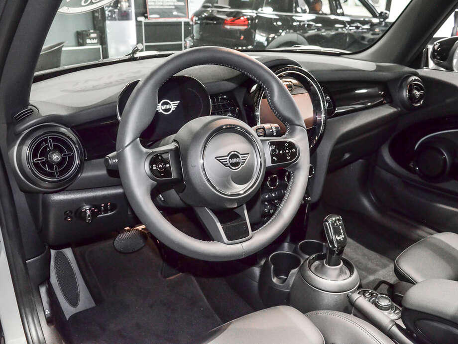 MINI Cooper (Bild 5/14)
