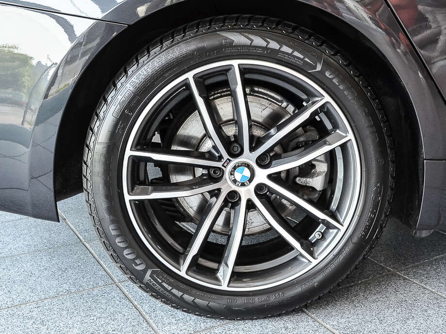 BMW 520d (Bild 6/16)