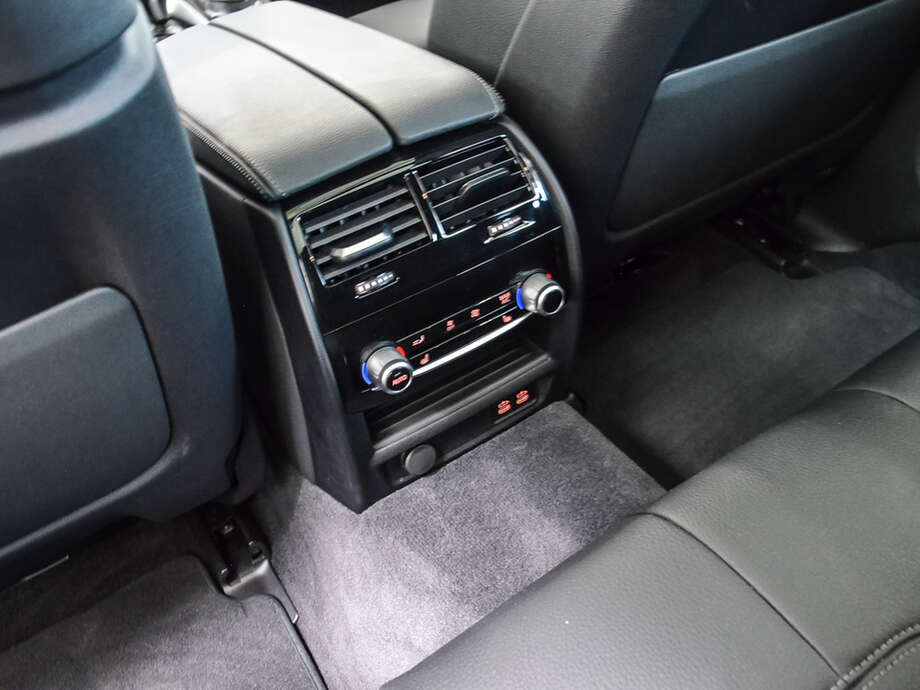 BMW 520d (Bild 15/16)