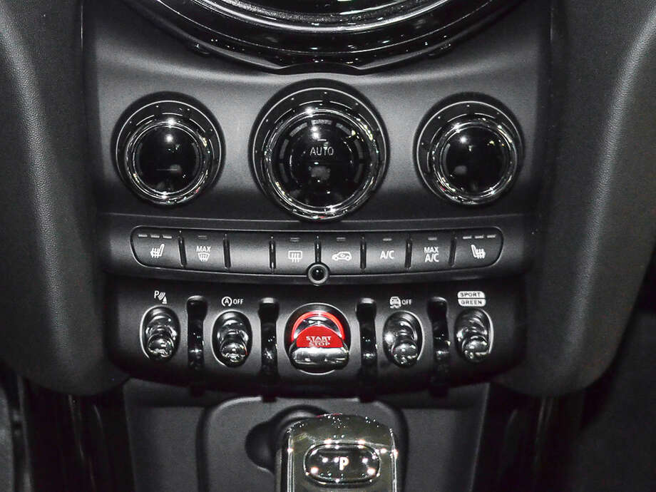 MINI Cooper (Bild 8/14)