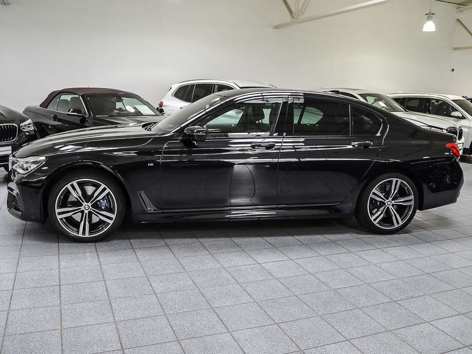 BMW 740d xDrive (Bild 4/19)