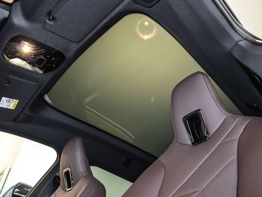 BMW iX (Bild 14/19)