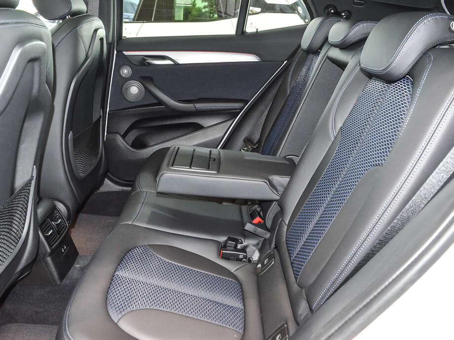 BMW X2 (Bild 15/17)