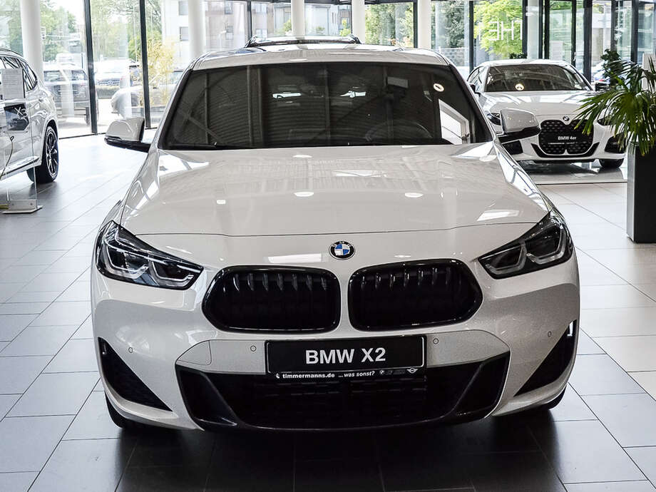 BMW X2 (Bild 16/17)