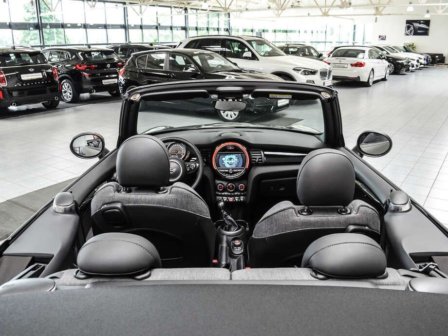 MINI Cooper Cabrio (Bild 17/19)