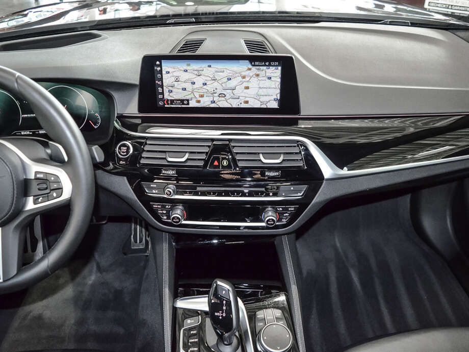 BMW M550d (Bild 10/16)