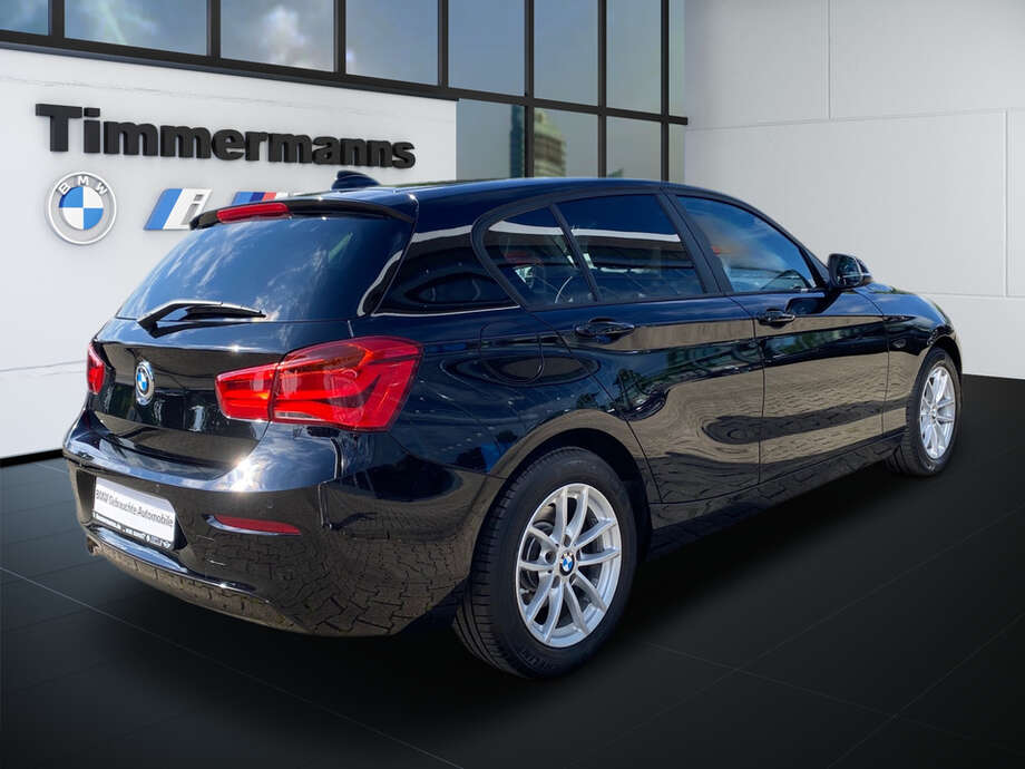 BMW 116d (Bild 6/19)