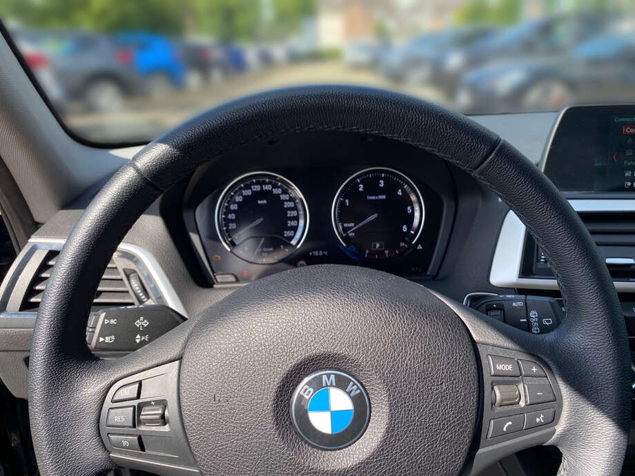 BMW 116d (Bild 15/19)
