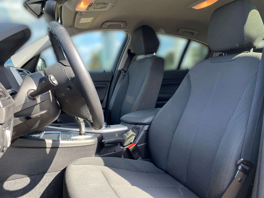 BMW 116d (Bild 17/19)