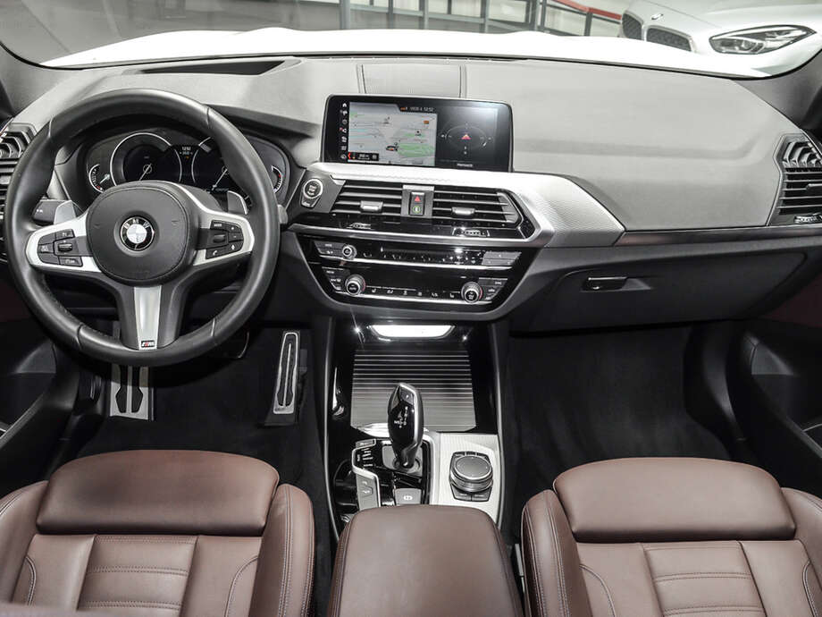 BMW X3 (Bild 9/18)