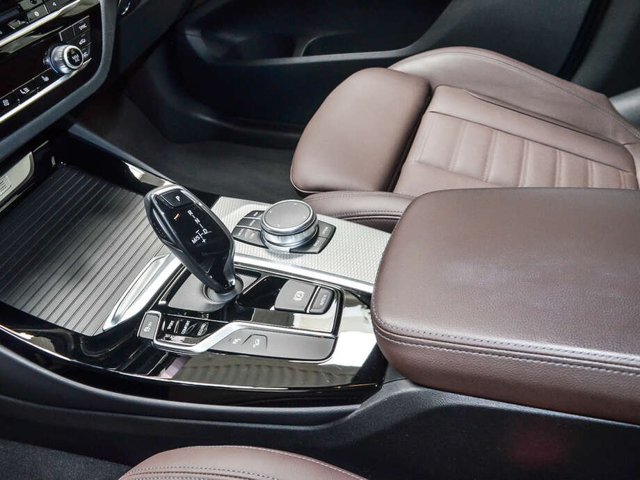 BMW X3 (Bild 12/18)
