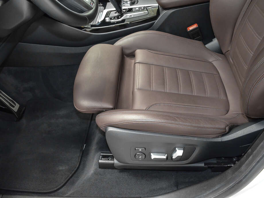 BMW X3 (Bild 15/18)