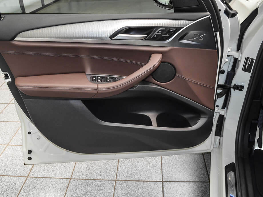 BMW X3 (Bild 16/18)