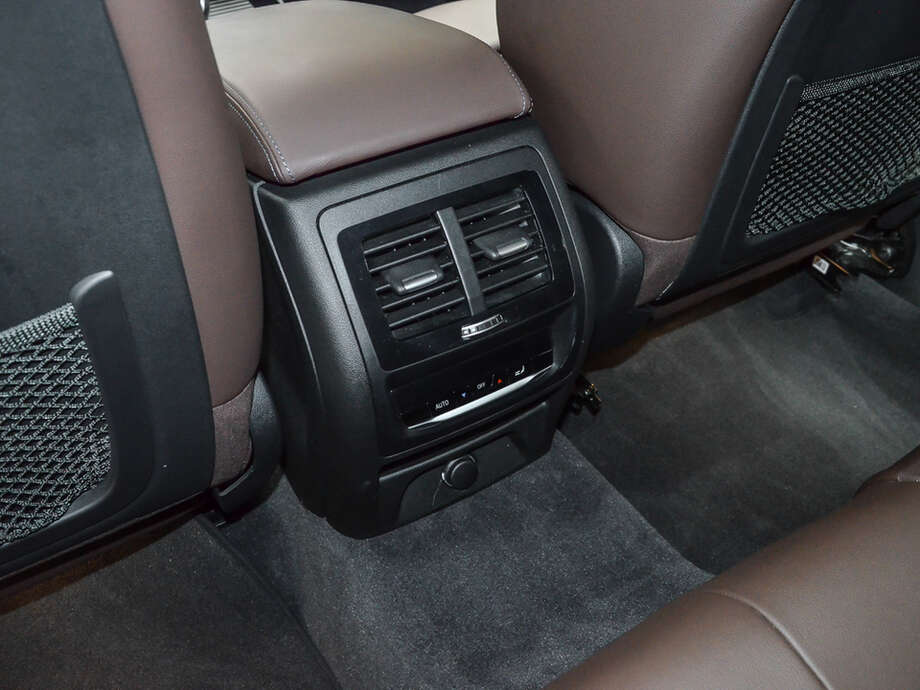 BMW X3 (Bild 17/18)