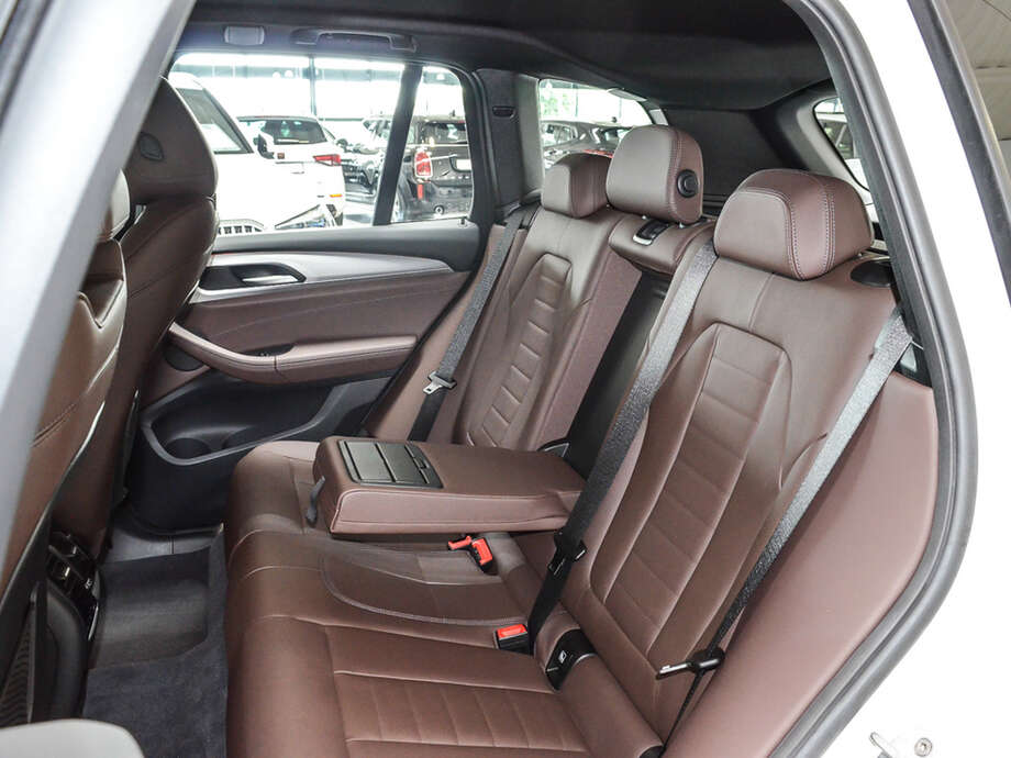 BMW X3 (Bild 18/18)