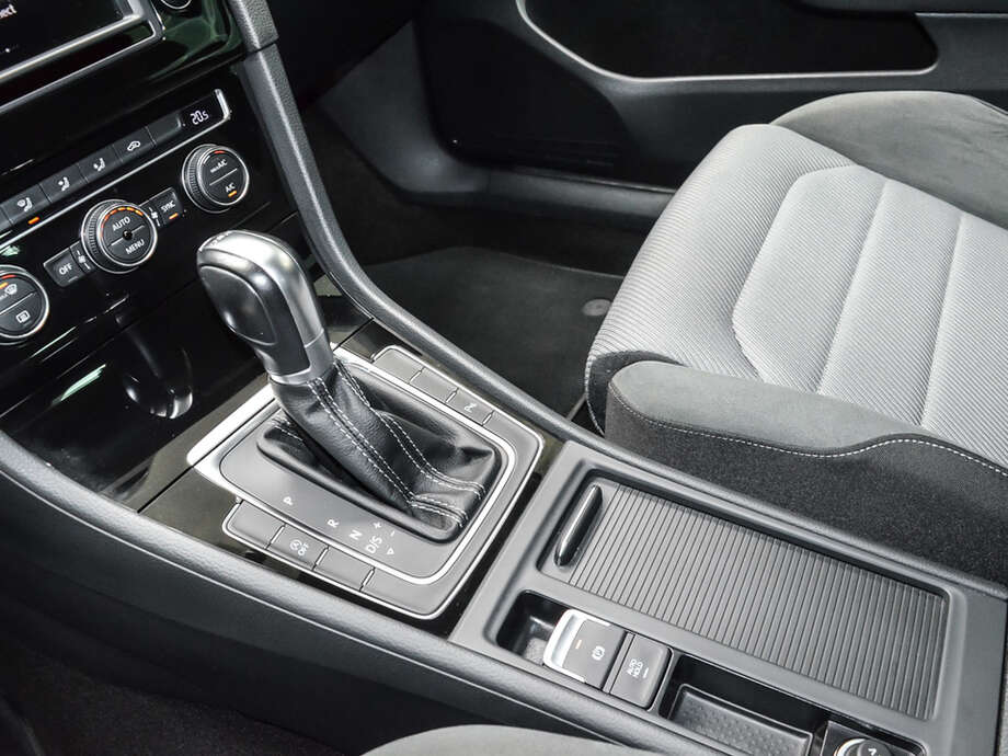 Volkswagen Golf (Bild 13/17)