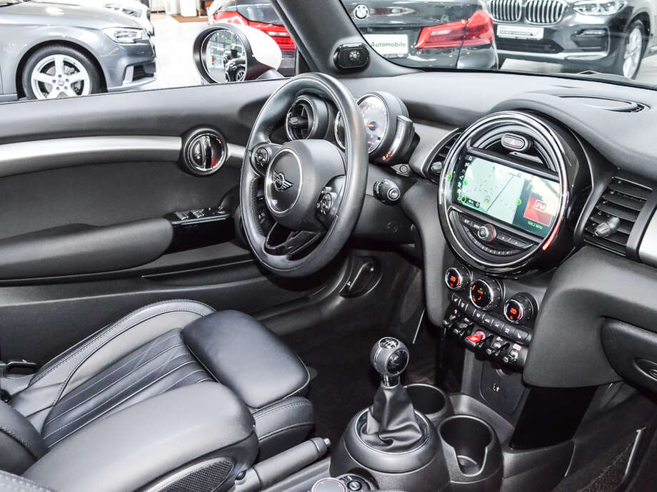 MINI Cooper S Cabrio (Bild 8/21)
