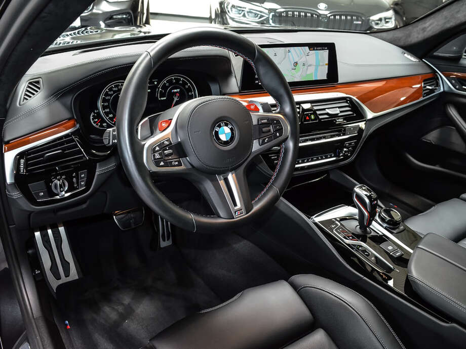 BMW M5 (Bild 8/23)