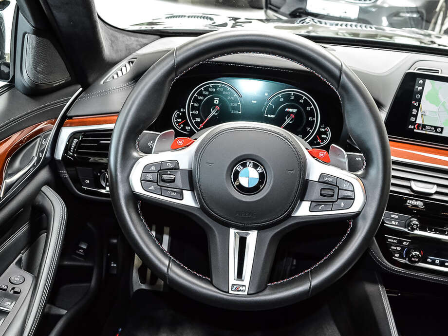 BMW M5 (Bild 10/23)