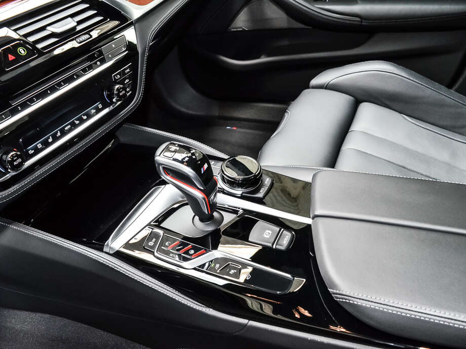 BMW M5 (Bild 13/23)