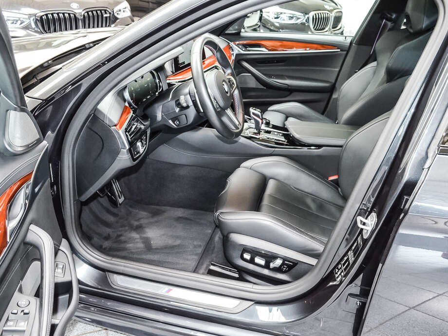 BMW M5 (Bild 15/23)