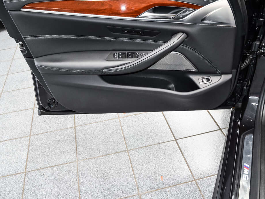 BMW M5 (Bild 17/23)