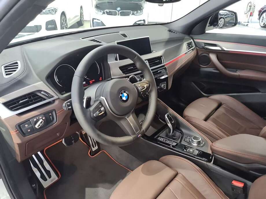 BMW X2 (Bild 19/25)