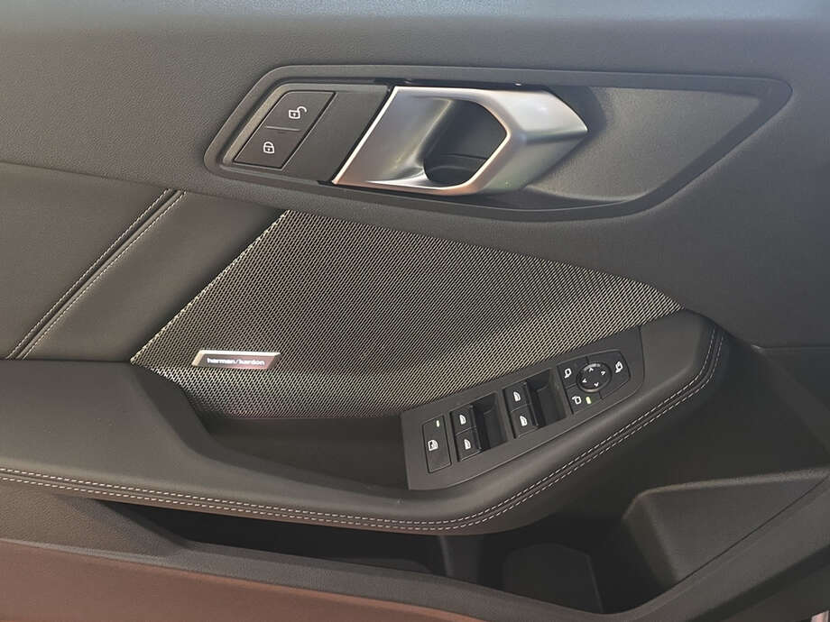 BMW 120 (Bild 15/15)