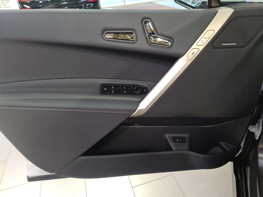 BMW iX (Bild 18/25)