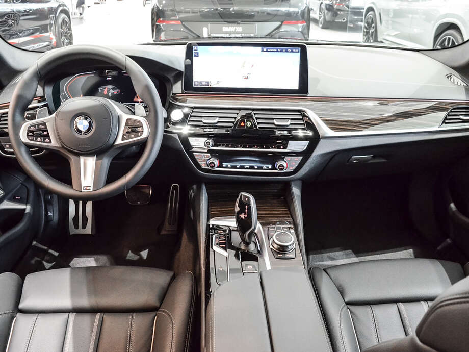 BMW 520d (Bild 6/17)