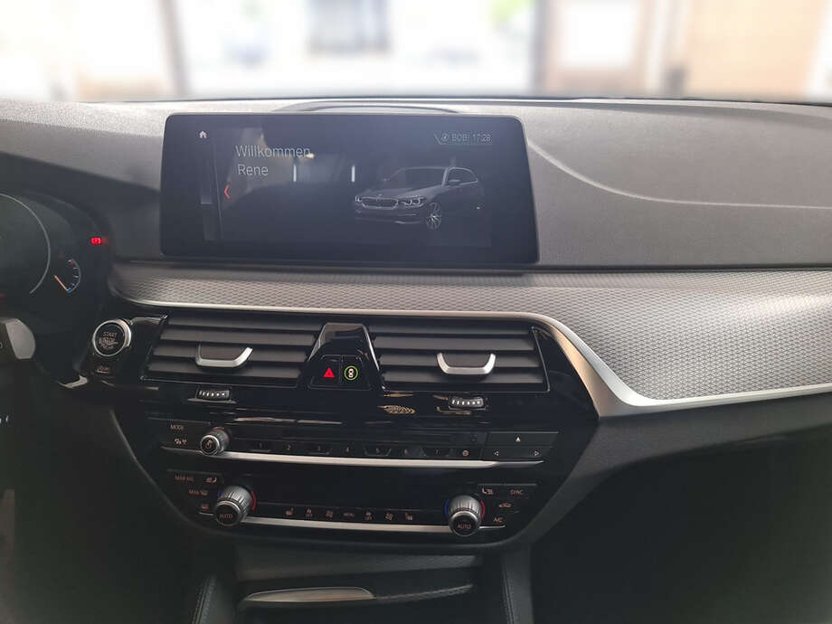 BMW 530d xDrive (Bild 16/25)