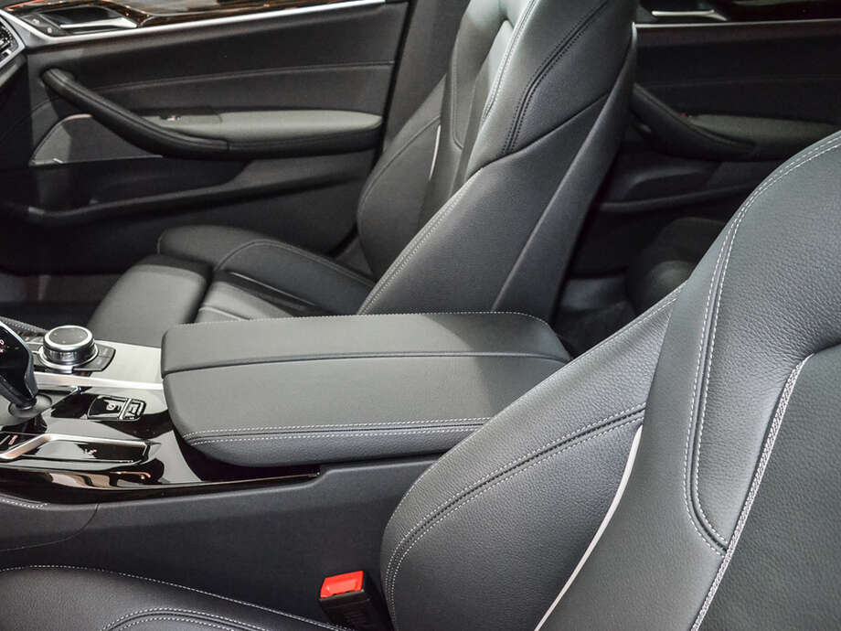 BMW 520d (Bild 10/17)
