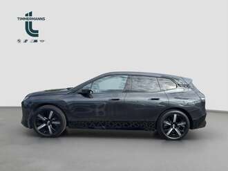 BMW iX (Bild 2/23)