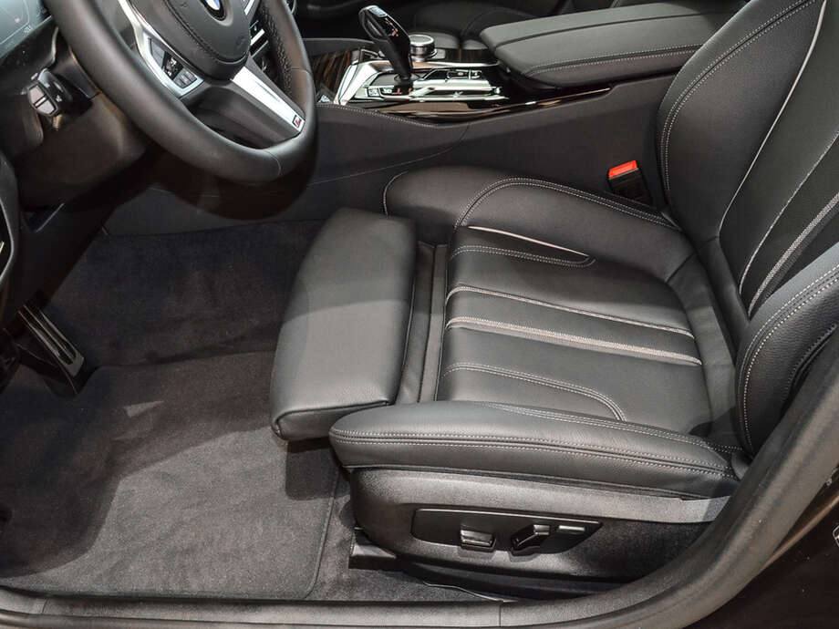BMW 520d (Bild 11/17)