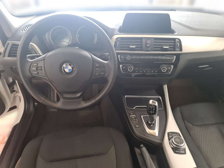 BMW 120d (Bild 12/25)