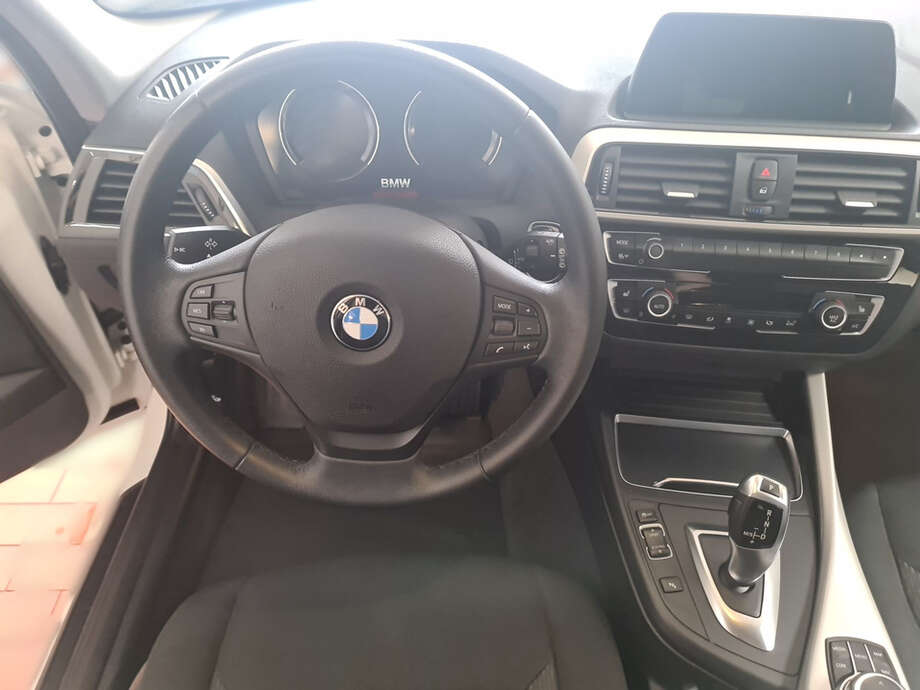 BMW 120d (Bild 14/25)