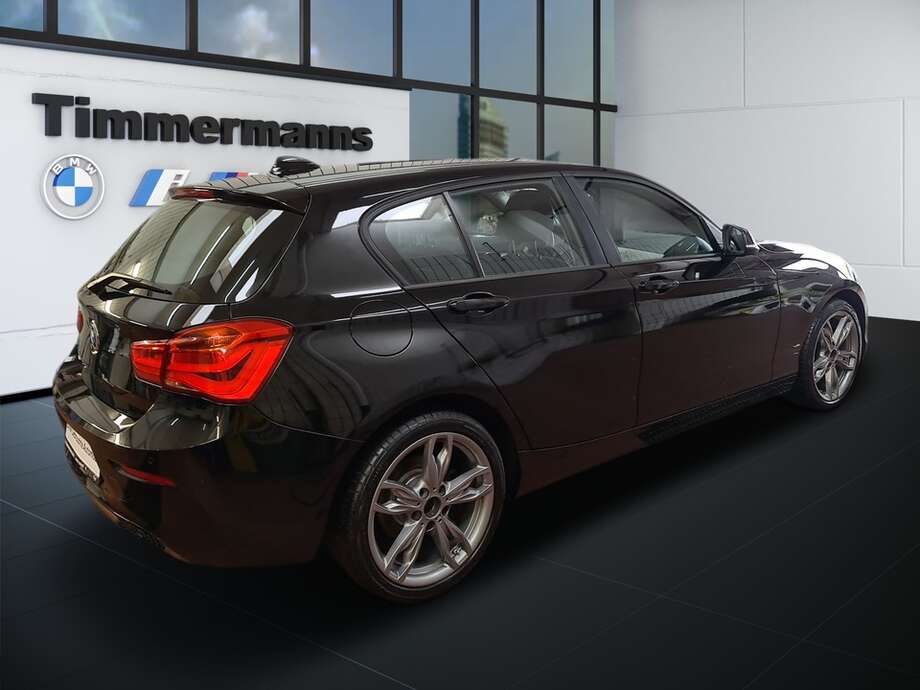 BMW 118i (Bild 6/24)