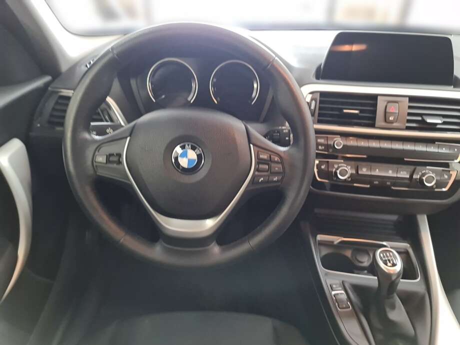 BMW 118i (Bild 13/24)