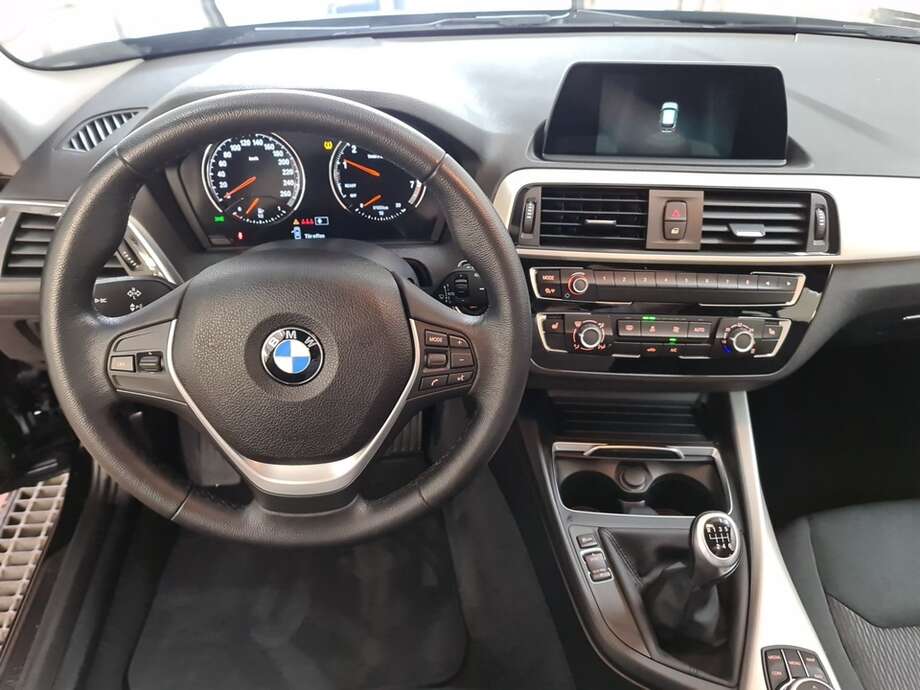 BMW 118i (Bild 24/24)