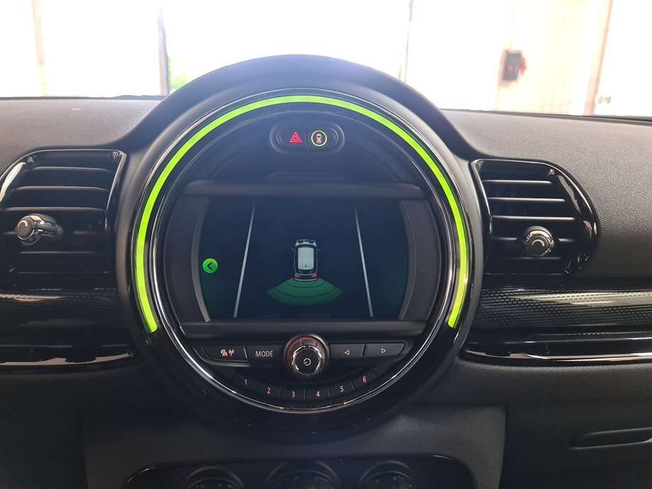 MINI One Clubman (Bild 23/24)
