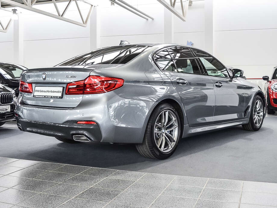 BMW 530i (Bild 2/16)